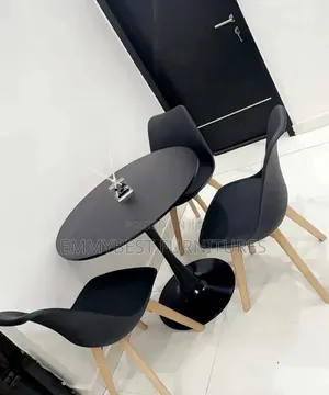 Portable Eatry Table And Chairs.