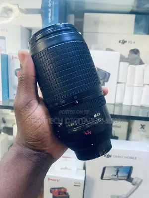 Af-s Nikon Lens 70-300mm 1:4.5-5.6 G