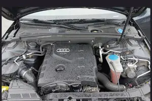 Audi A4 2.0T Premium quattro 4dr Sedan AWD (2.0L 4cyl Turbo 6M) 2014