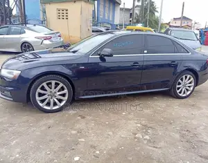 Audi A4 2.0T Premium quattro 4dr Sedan AWD (2.0L 4cyl Turbo 6M) 2014