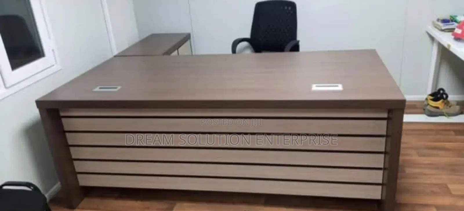 Quality 1.6 Meter Executive Table With Detachable Extension
