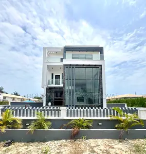 5bdrm Duplex in Ikota for sale