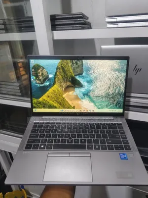 Laptop HP ZBook Firefly G8 16GB Intel Core I7 SSD 256GB