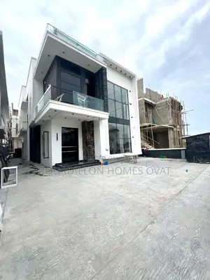 5bdrm Duplex in Ikota for sale