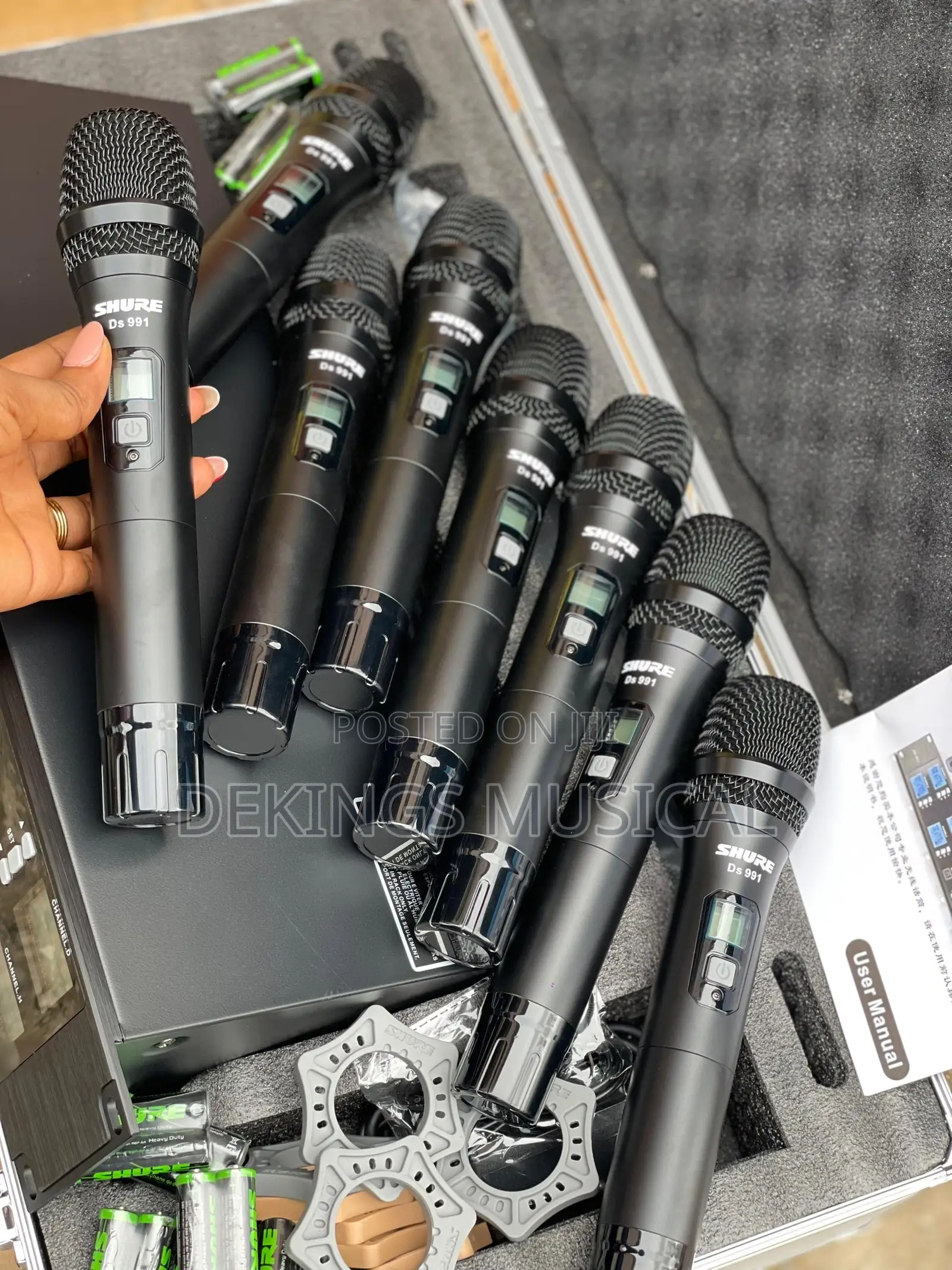 Shure Ds991 8 in 1 Wireless Microphone System