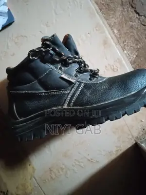 Used Safety Boot Size 42