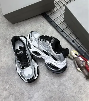 Omeat Luxury Sneakers