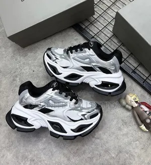 Omeat Luxury Sneakers