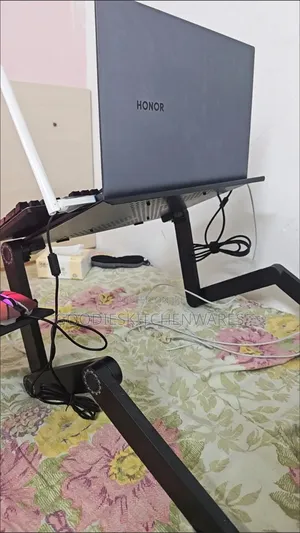 T6 Laptop Table