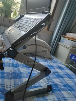 T6 Laptop Table