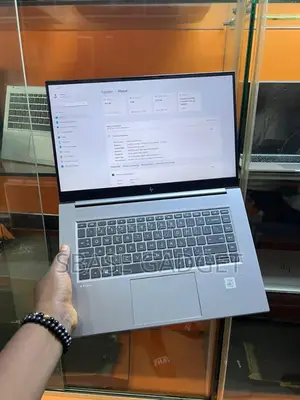 Laptop HP ZBook Firefly 15 G7 3GB Intel Core I7 SSD 1T