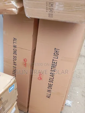 P B T 100w All In One Solar Street Light