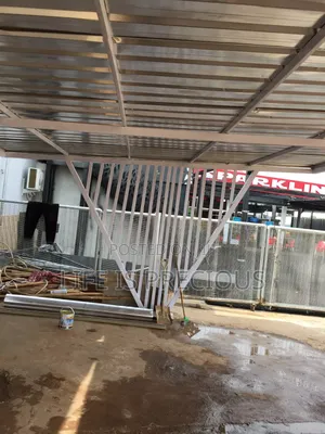 Stable Carport