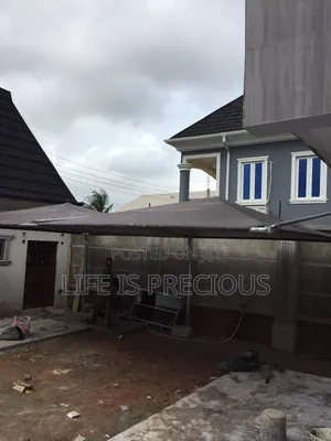 Stable Carport