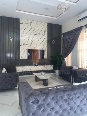 4bdrm Townhouse / Terrace in Ikota for rent