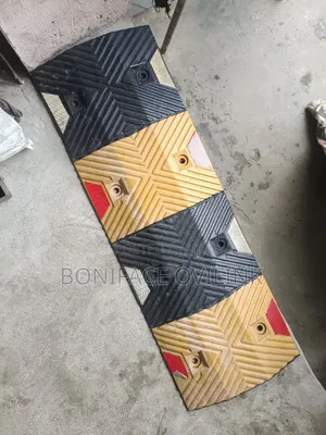 Pairs Of Speed Hump With Flector 330mm By 980mm
