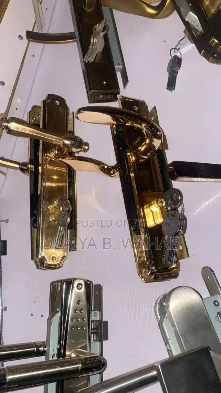 Big Lever Handle Lockset With Key – Durable Secure