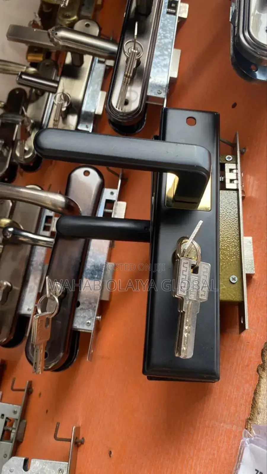 Big Lever Handle Lockset With Key – Durable Secure