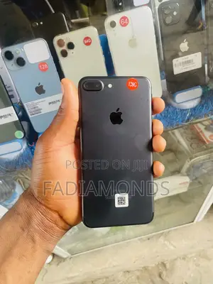 New Apple iPhone 7 Plus 128 GB Black