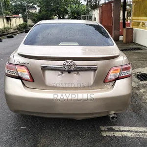 Toyota Camry 2.4 XLE 2008 Gold