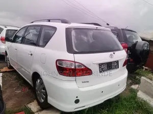 Toyota Avensis 1.8 VVT-i 2006 White