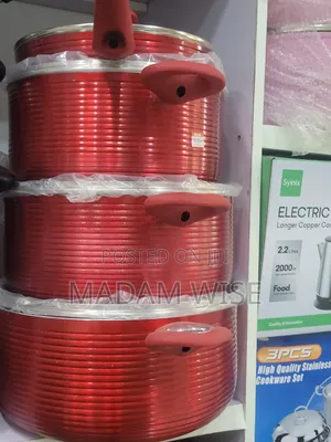 High-Quality Set of Pots