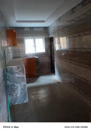 3bdrm Block of Flats in Elebu Oja, Ibadan for rent