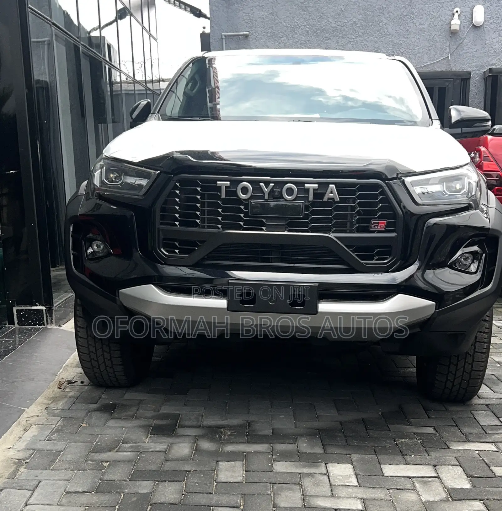 Toyota Hilux 2025 Black