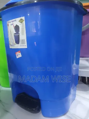 Pedal Waste Bin