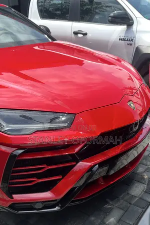 Lamborghini Urus Pearl Capsule 2021 Red