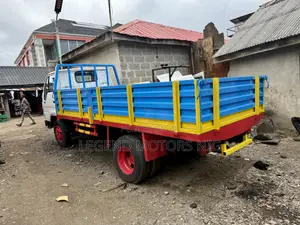 Toyota Dyna 250 Long Chasis Old Model Petrol Engine 14f