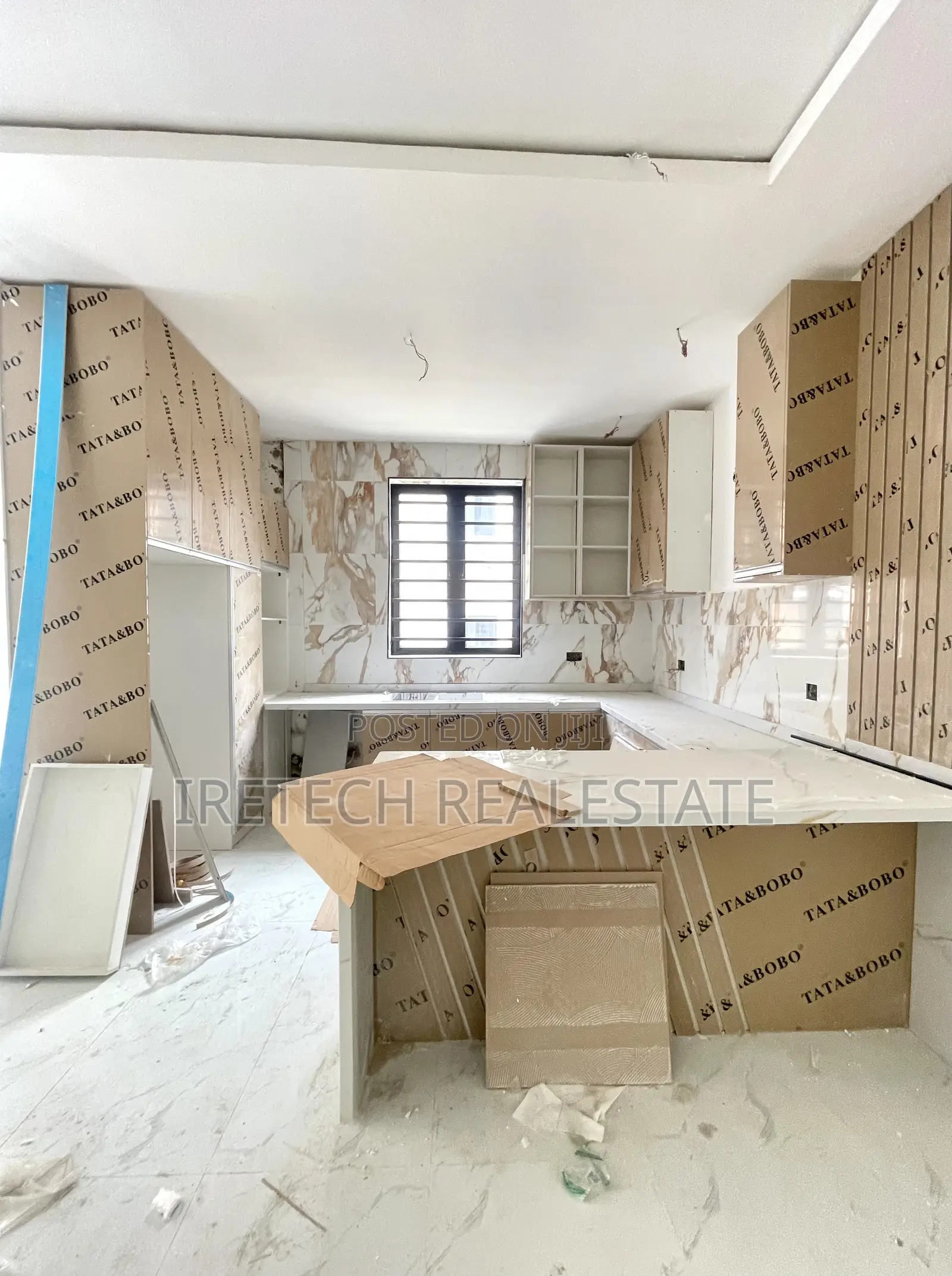 Luxury Serviced 2 Bed With Elevator And Fully Equipped Gym