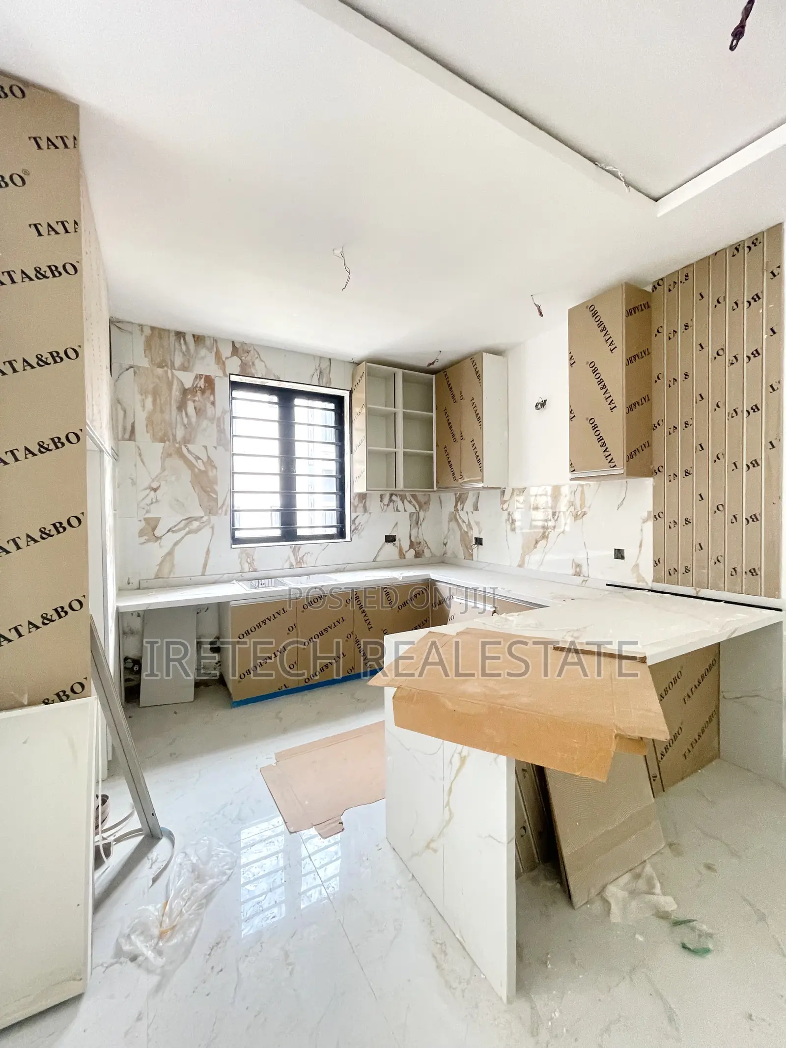 Luxury Serviced 2 Bed With Elevator And Fully Equipped Gym