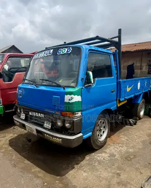 Nissan Cabstar Old Model Normal Hand Petrol Engine 1997