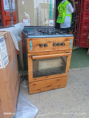 Maxi Standing Cooker 3 Gas & 1 Electric With Oven Grill >> 1 Yrs