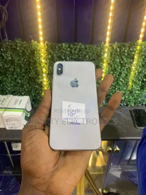 Apple iPhone X 64 GB White
