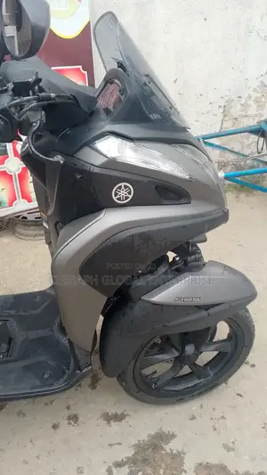 Yamaha 2017 Black