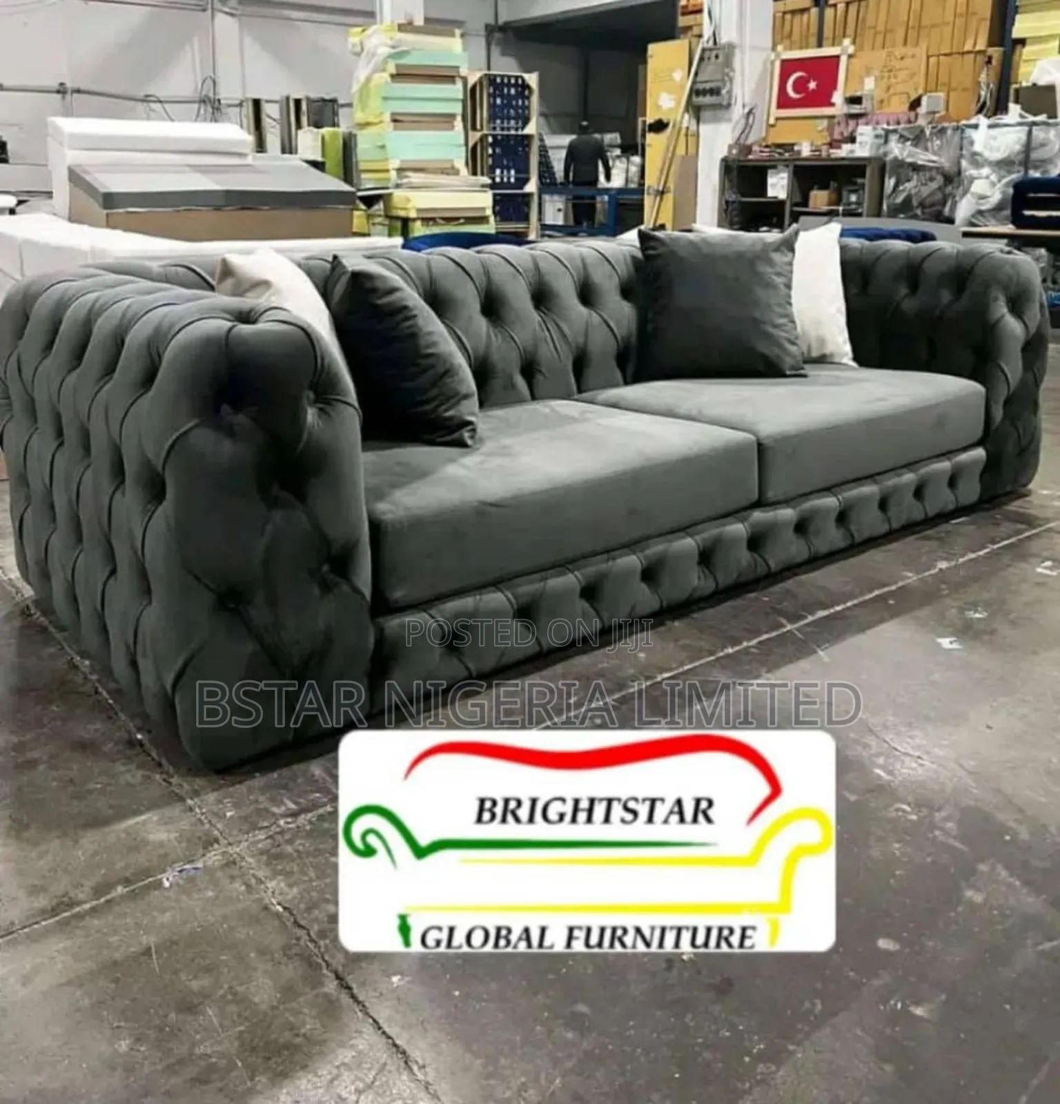 Elegant Accent Chair for Any Space