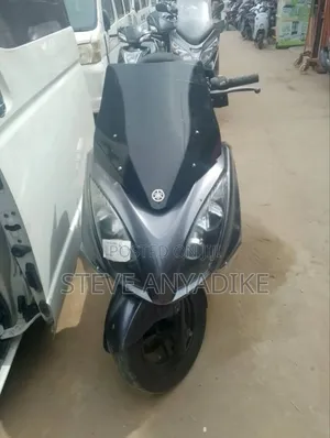 Yamaha Majesty 2012 Black
