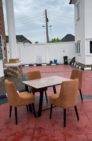 4 Seater Dinning Set