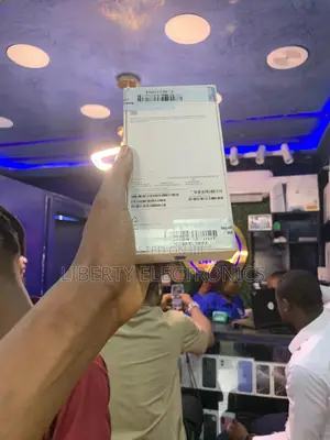 New Apple iPhone 16 128 GB Blue