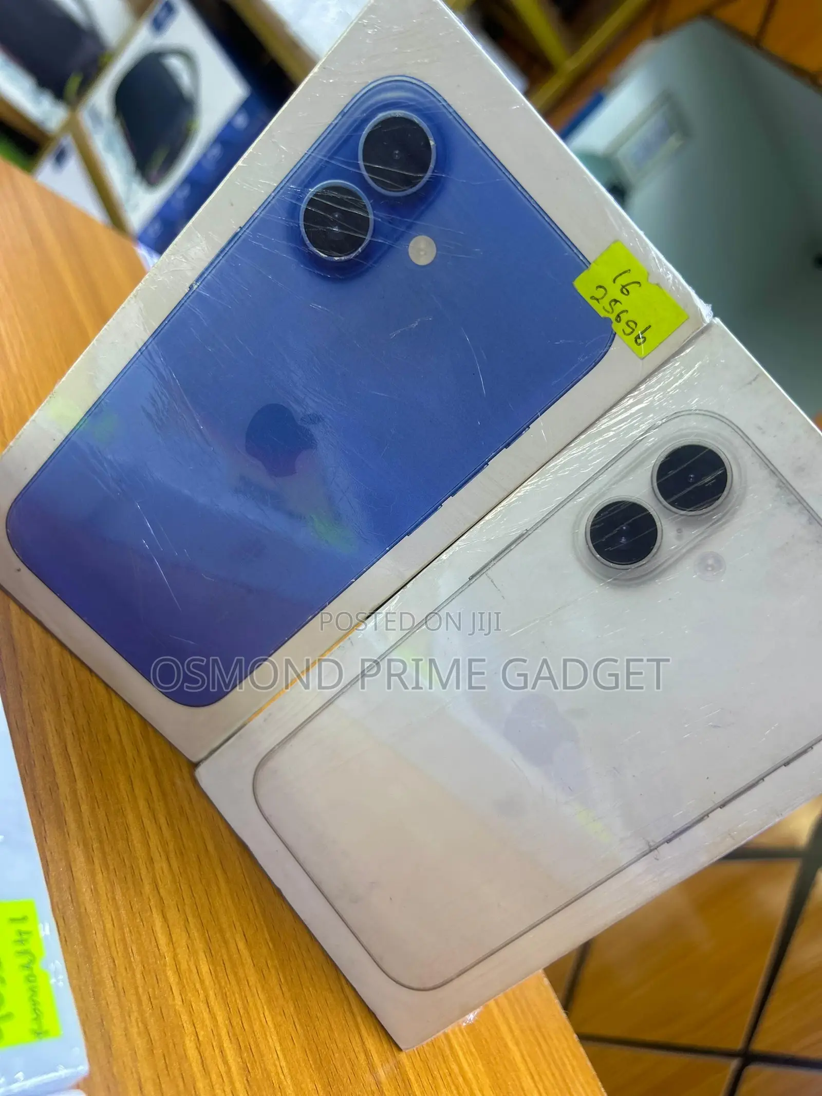 New Apple iPhone 16 128 GB White