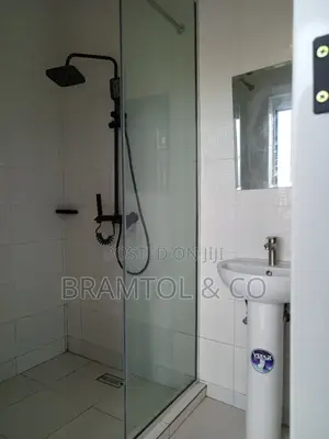 2bdrm Penthouse in White House, Wuse 2 for rent