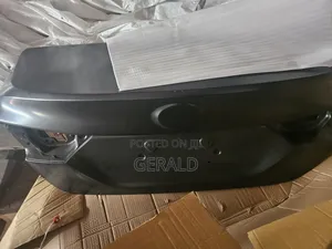 Boot Camry 2018-2021