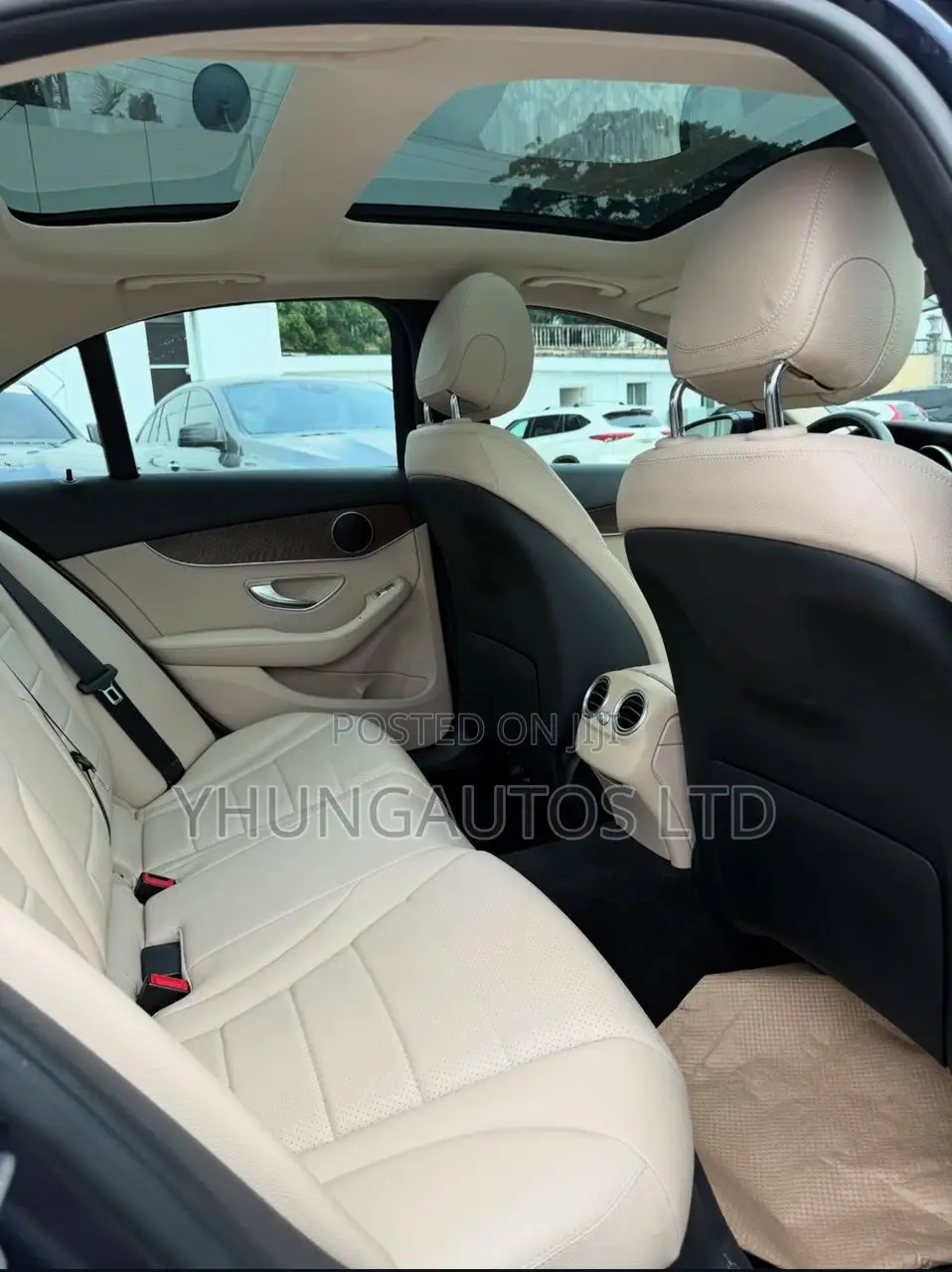 Mercedes-Benz C300 2020 Black