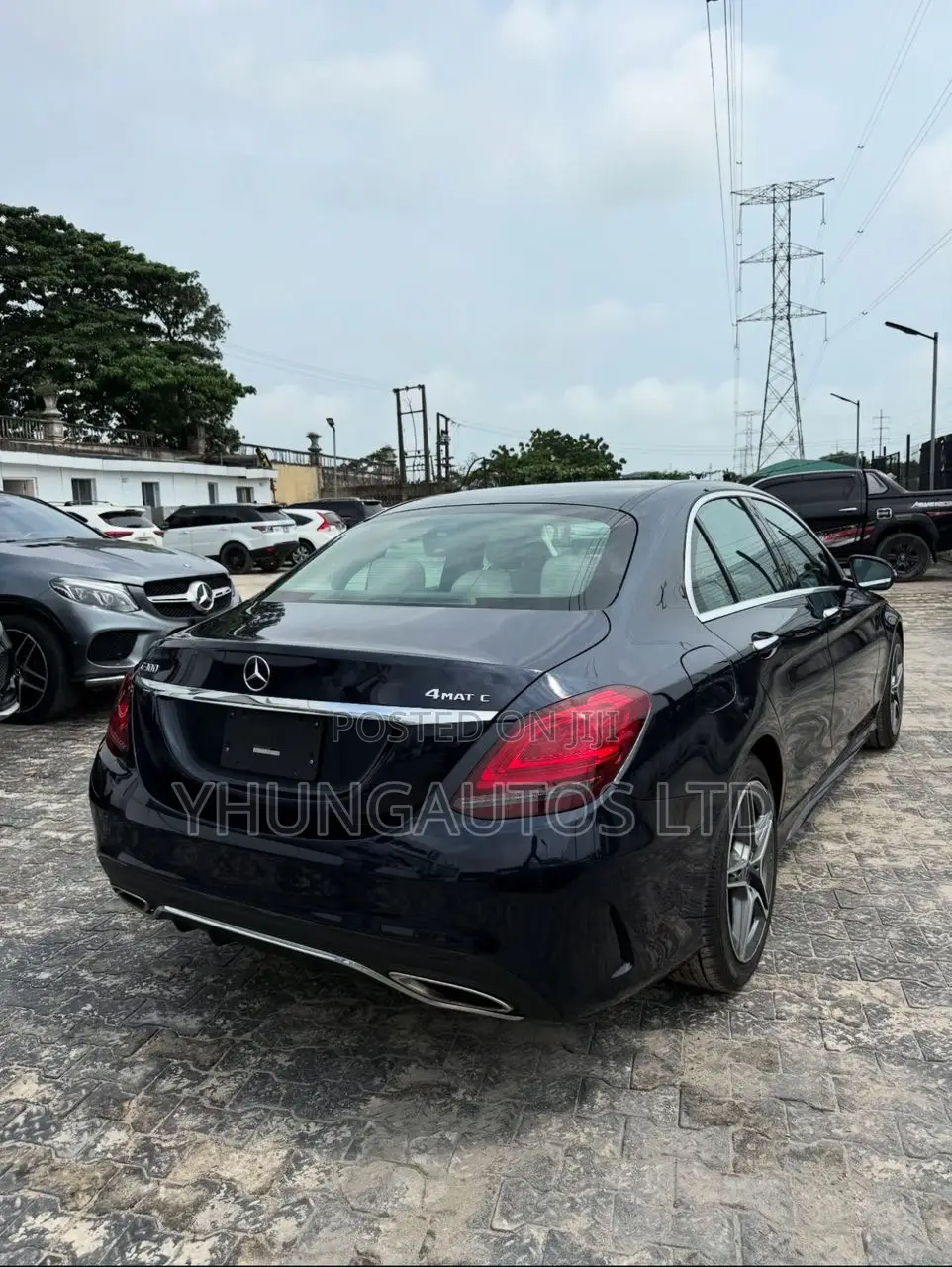 Mercedes-Benz C300 2020 Black