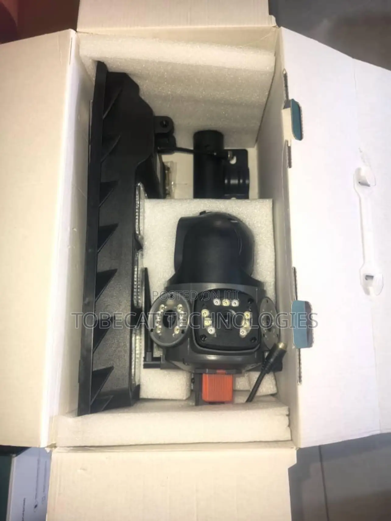 Ai Wireless CCTV Camera With Street Light