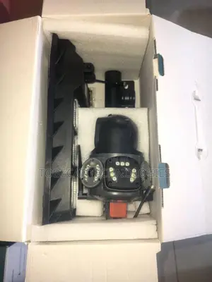 Ai Wireless CCTV Camera With Street Light