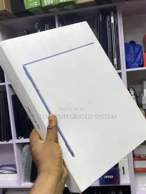 New Laptop Apple MacBook Air 2024 M3 15-Inch 24GB Apple M3 SSD 512GB
