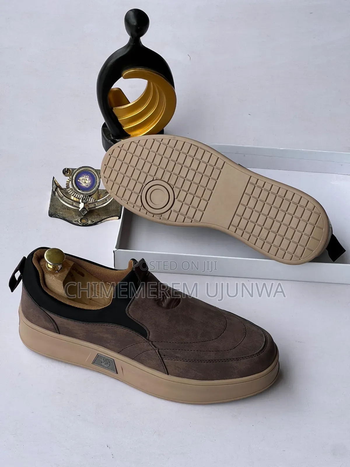 Flat Shoe With Class